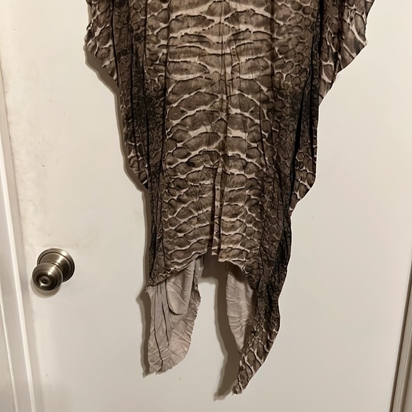 Torn by Ronny kobo snake print blouse - Picture 5 of 6